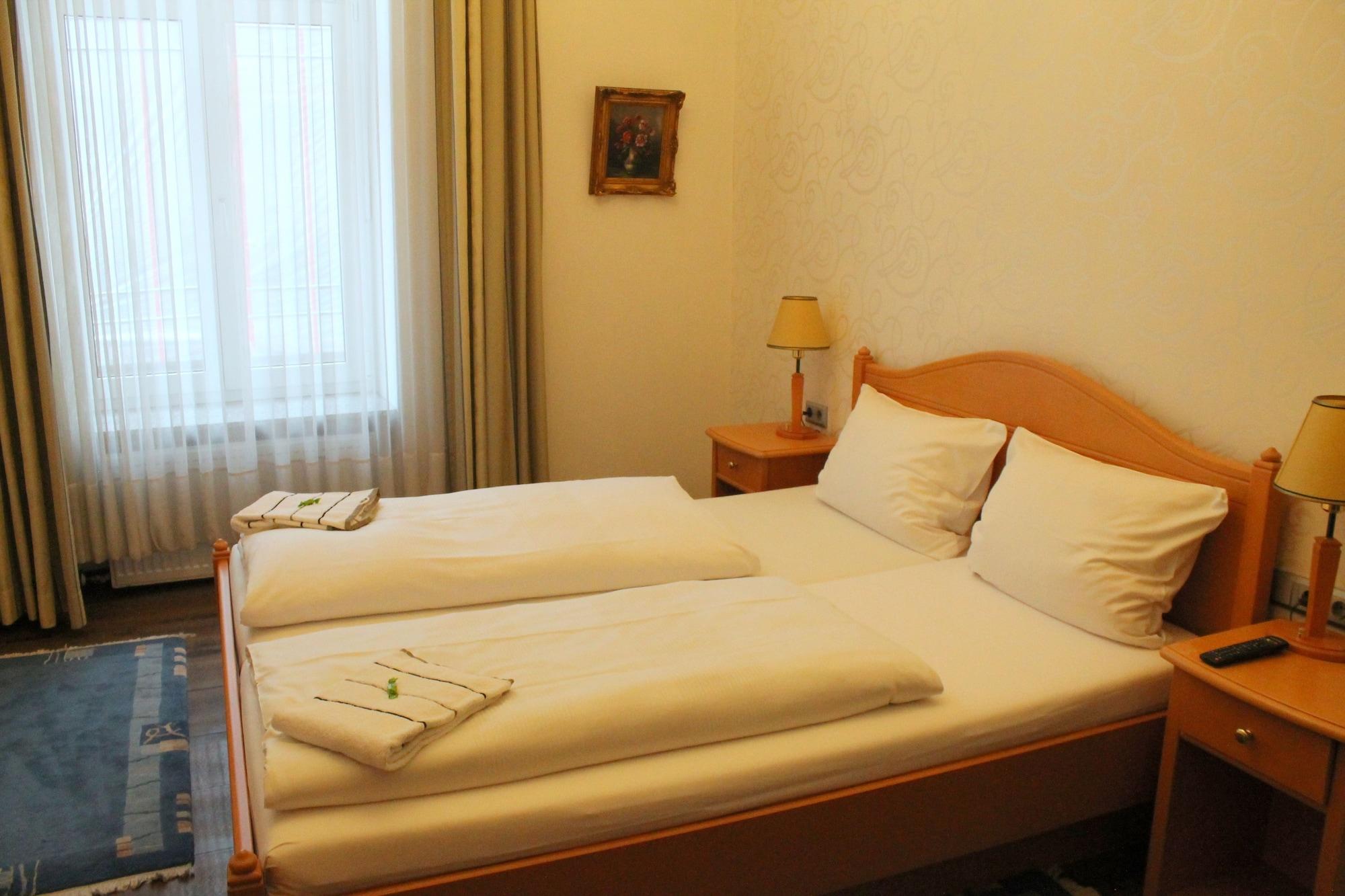 Hotel Weidenhof Düsseldorf Dış mekan fotoğraf