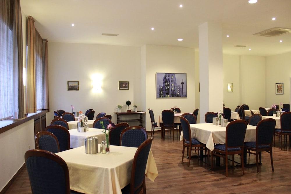 Hotel Weidenhof Düsseldorf Dış mekan fotoğraf