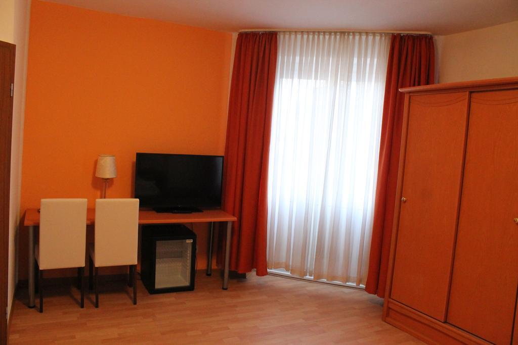 Hotel Weidenhof Düsseldorf Dış mekan fotoğraf