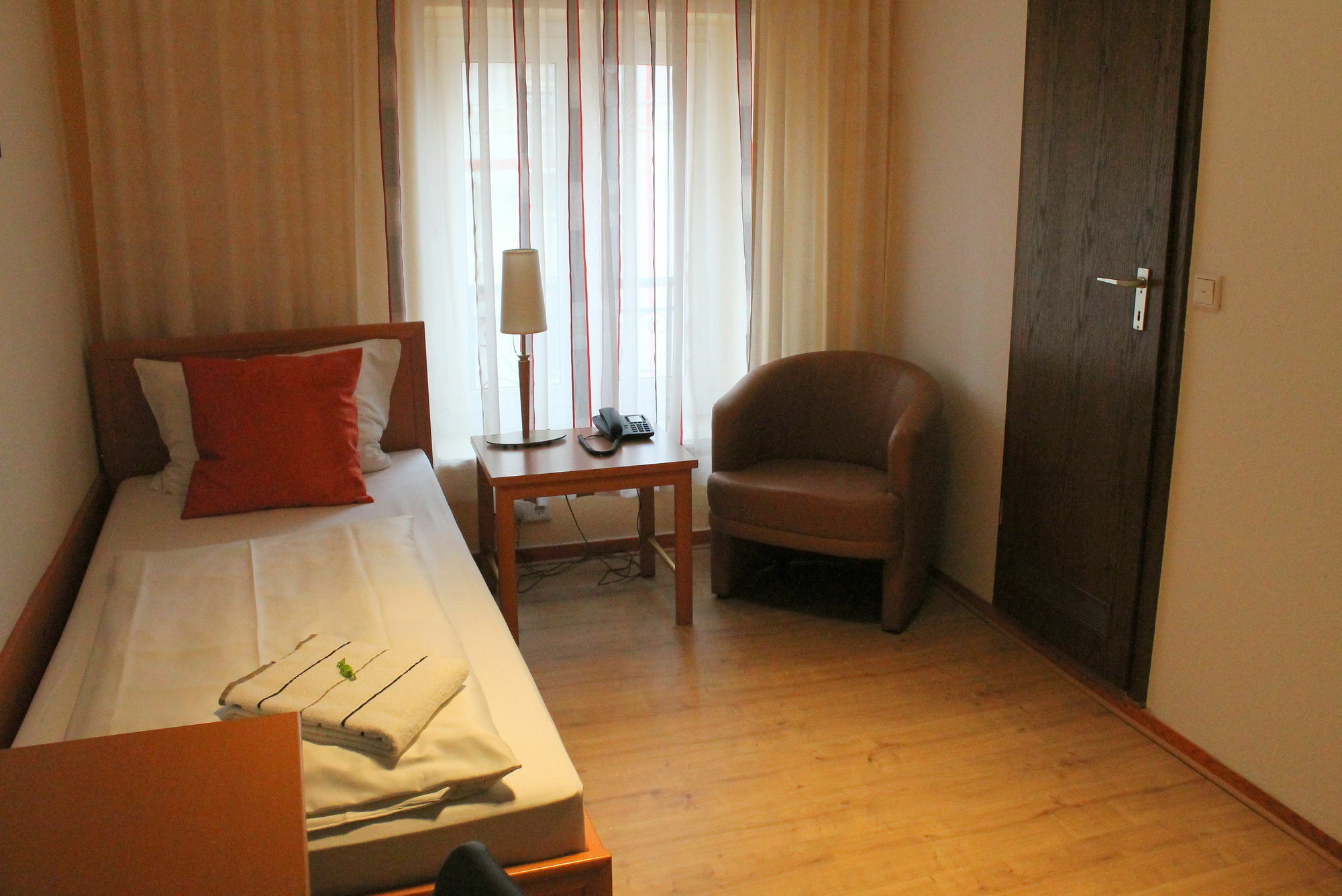 Hotel Weidenhof Düsseldorf Dış mekan fotoğraf